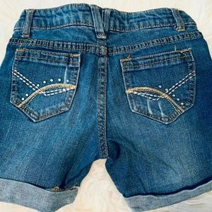 adjustable short jeans
